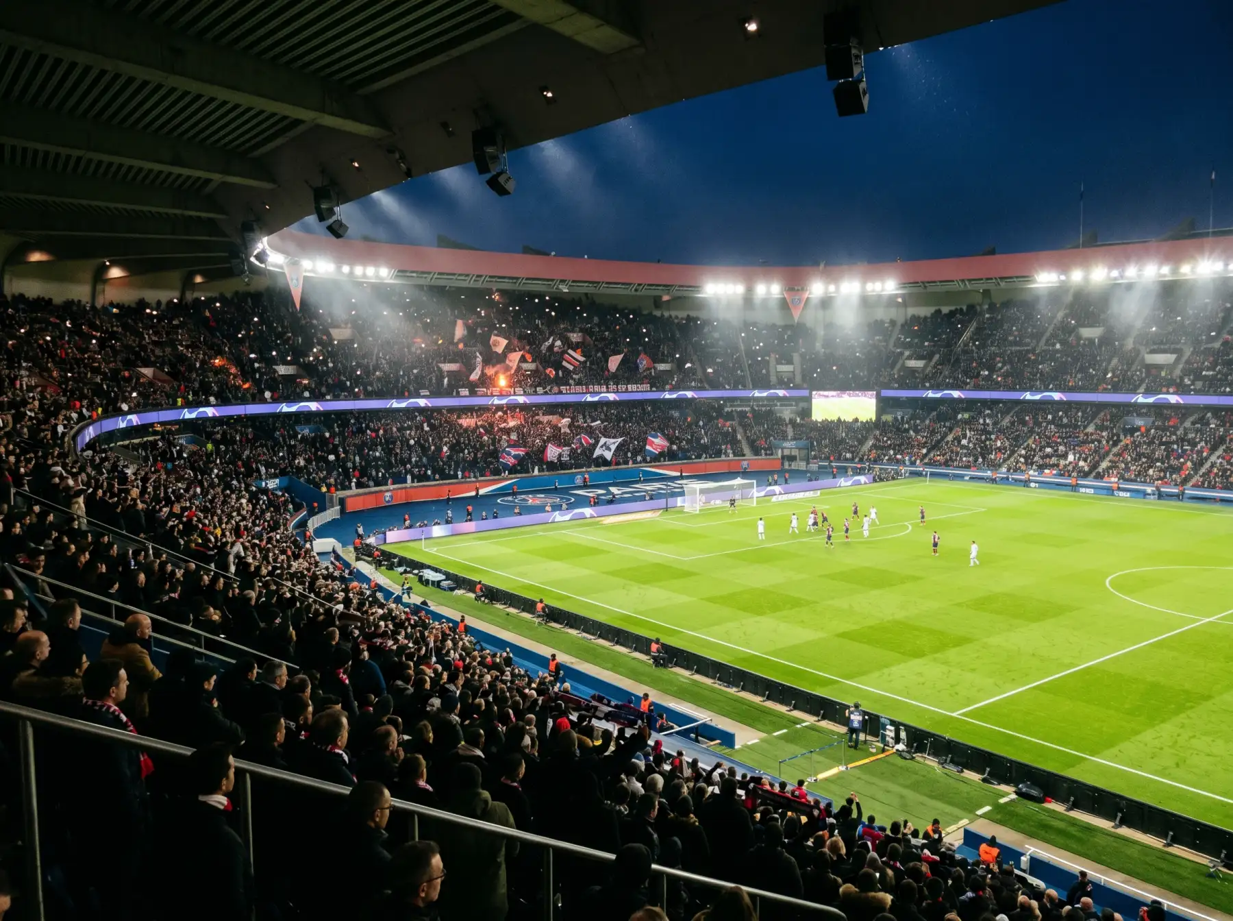 Estadio de Ligue 1 lleno de aficionados durante un partido